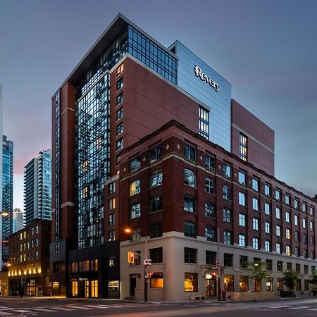 Revery Toronto Downtown, Curio Collection By Hilton Exterior photo