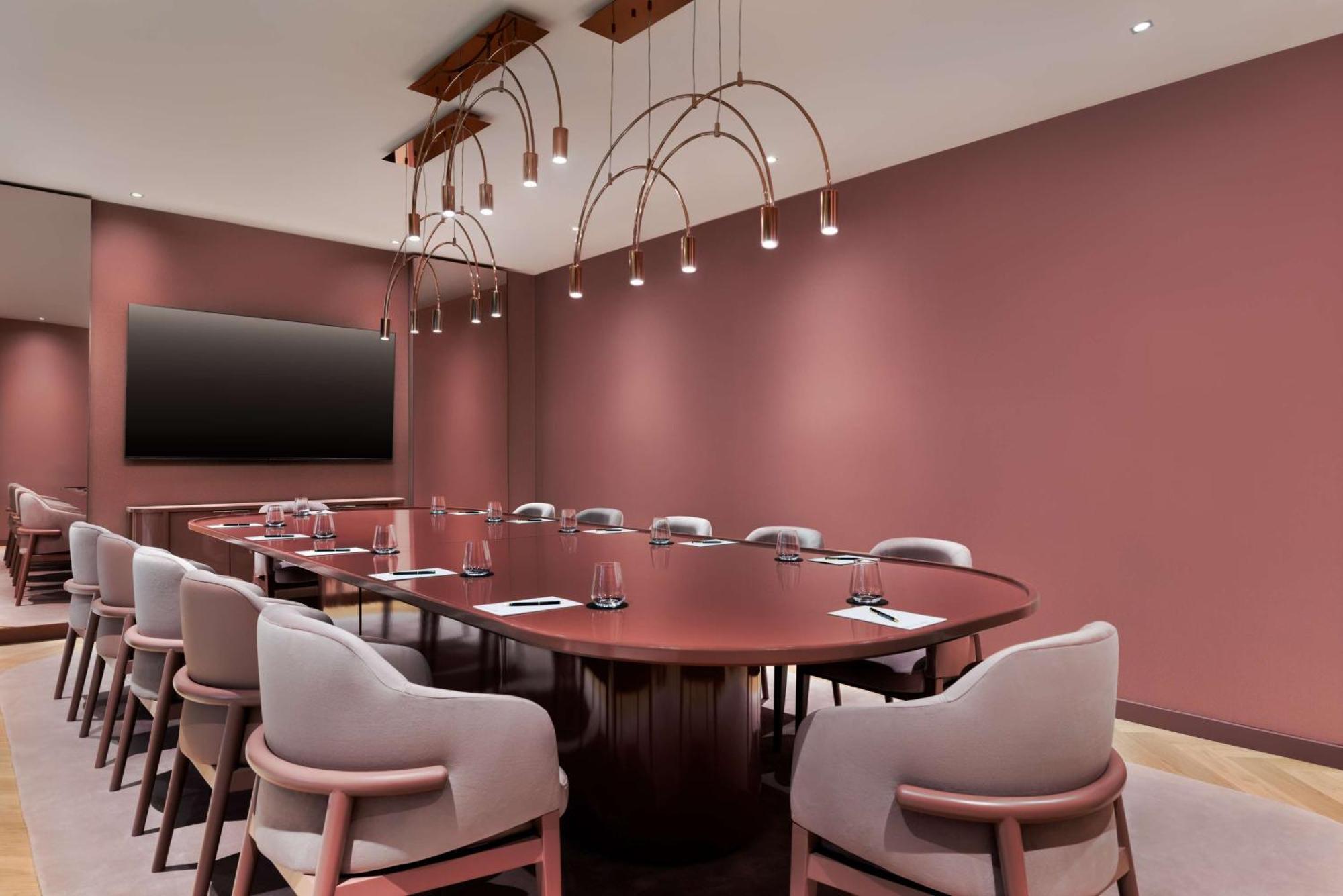 Revery Toronto Downtown, Curio Collection By Hilton Exterior photo