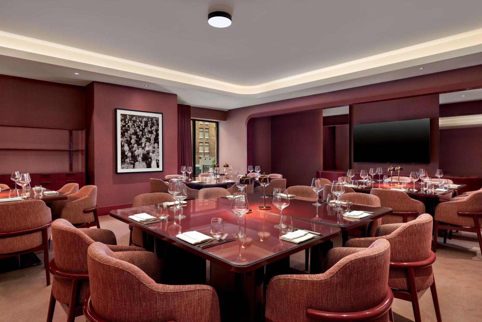 Revery Toronto Downtown, Curio Collection By Hilton Exterior photo