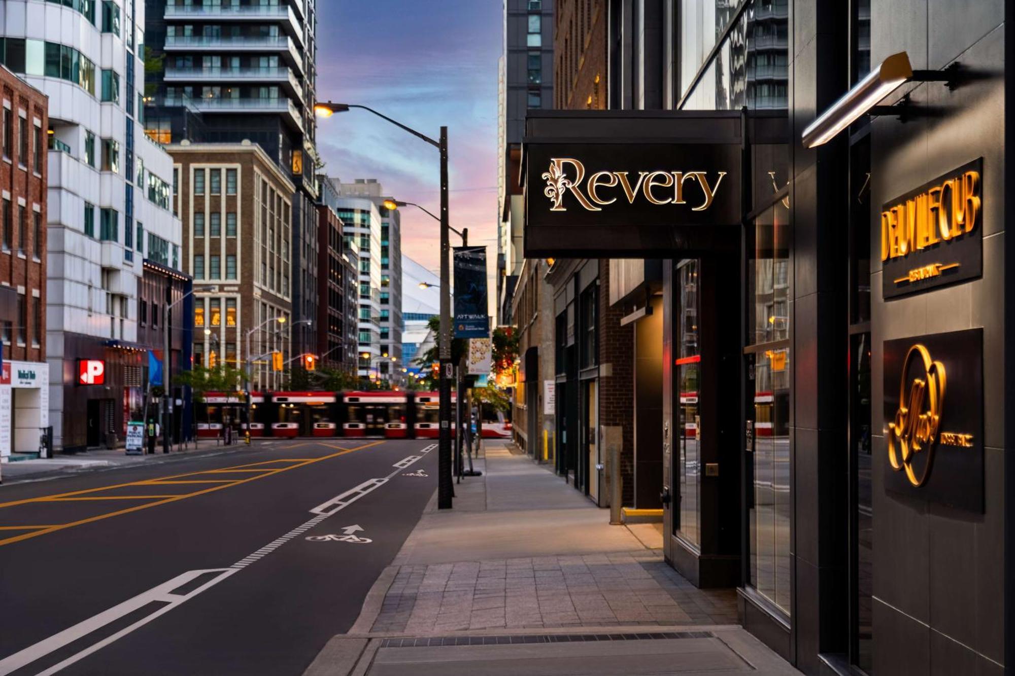 Revery Toronto Downtown, Curio Collection By Hilton Exterior photo