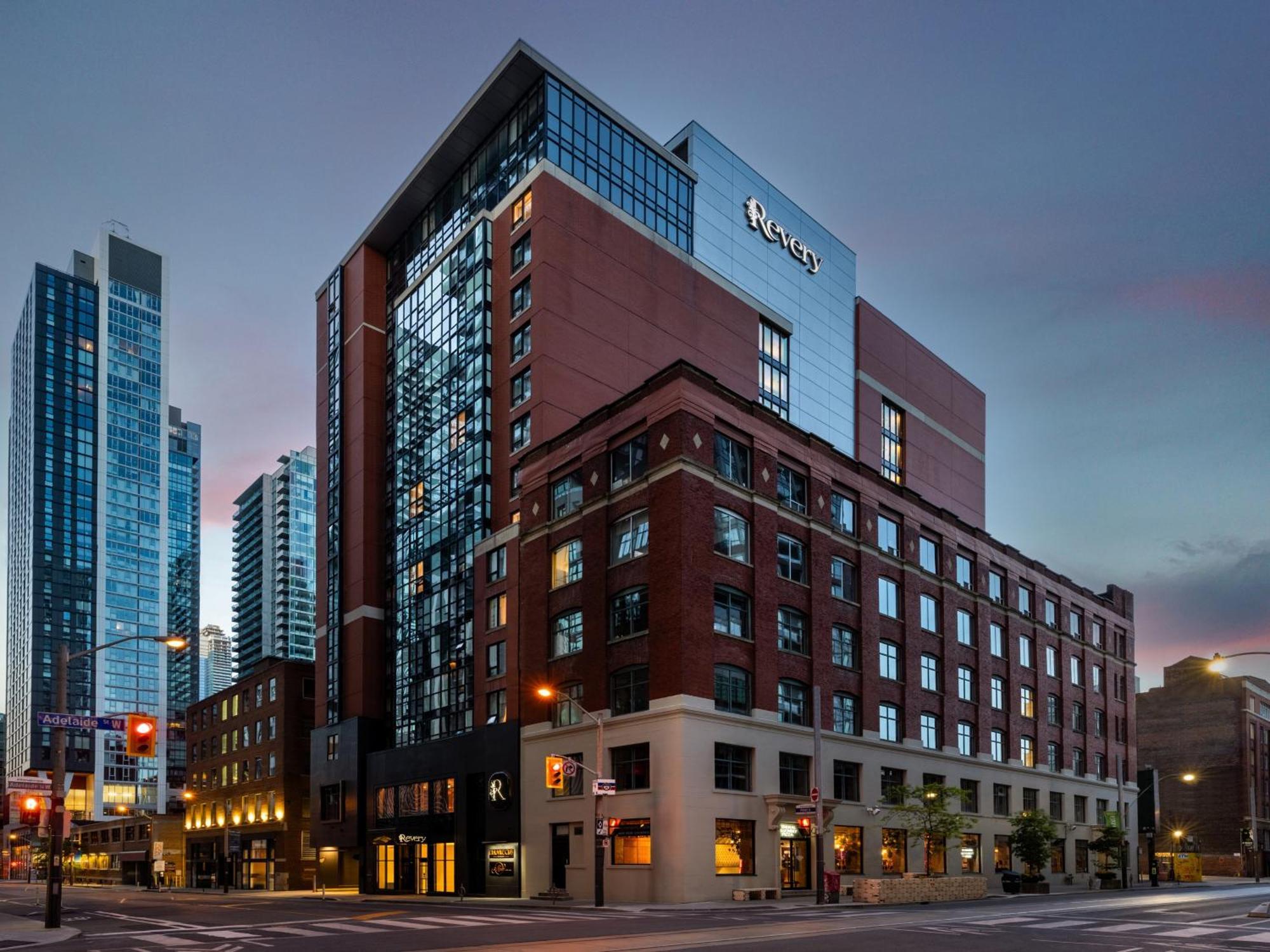 Revery Toronto Downtown, Curio Collection By Hilton Exterior photo
